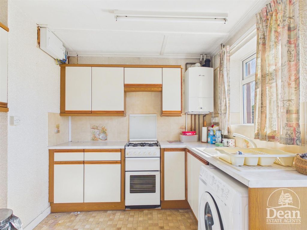 Property photo 3 of 17