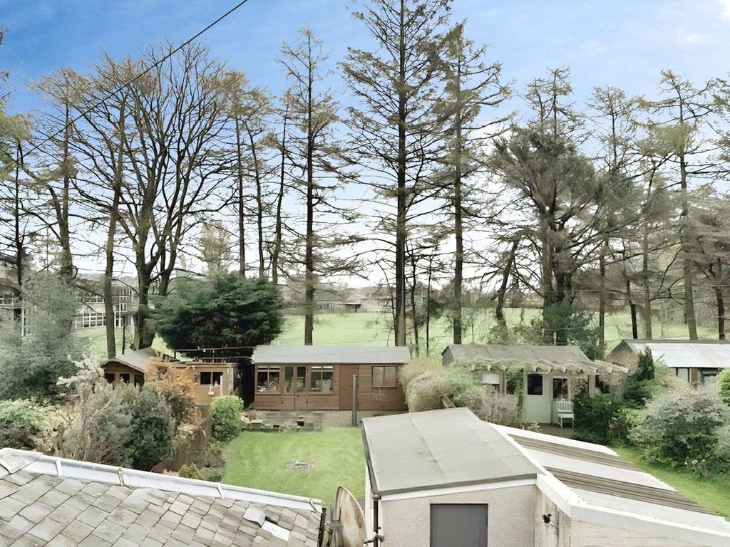 Property photo 2 of 28