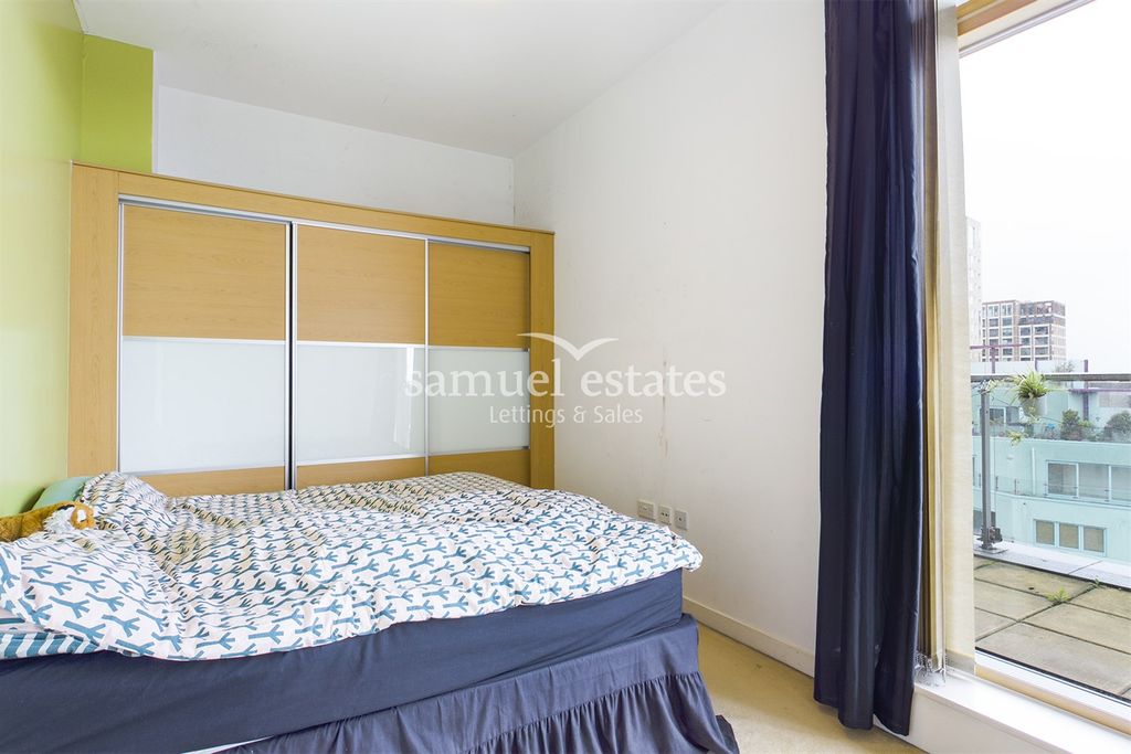 Property photo 2 of 7 Bedroom