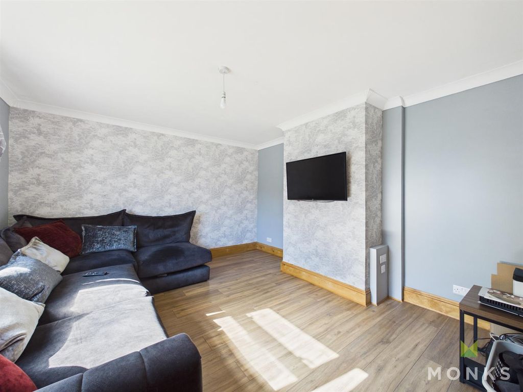 Property photo 2 of 13 923d236Db92B4480A0822A8827Fb4238_100_Cam01420G0-Pr