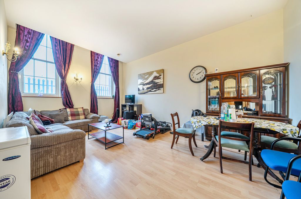 Property photo 2 of 8 1400209-25-6967B4...