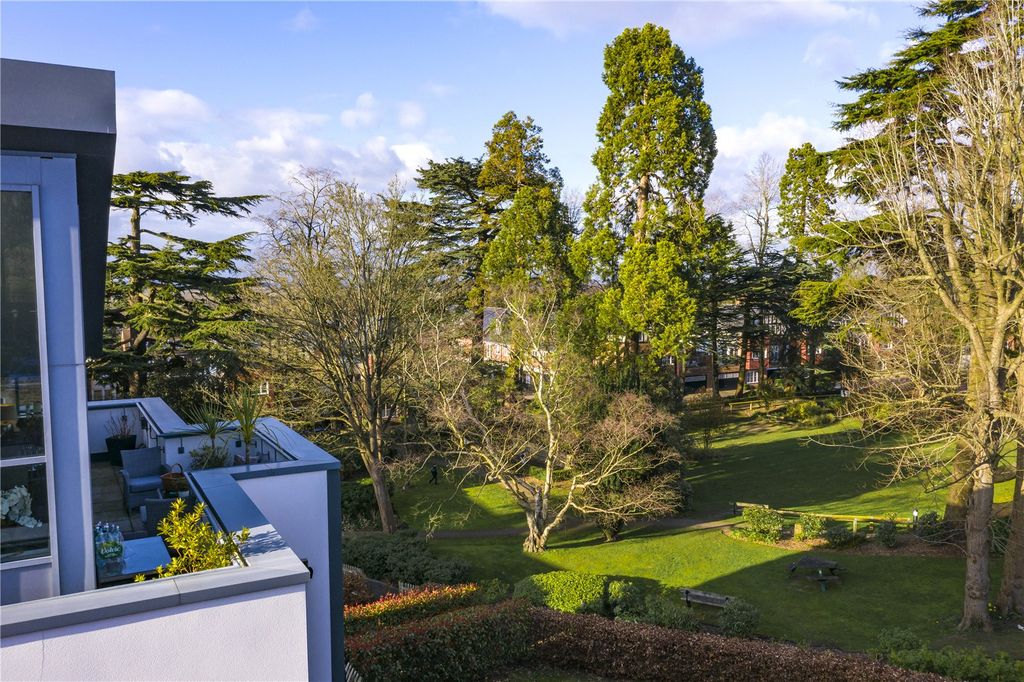 Additional image 17 of 2 bed flat for saleUplands Road, Guildford, Surrey GU1