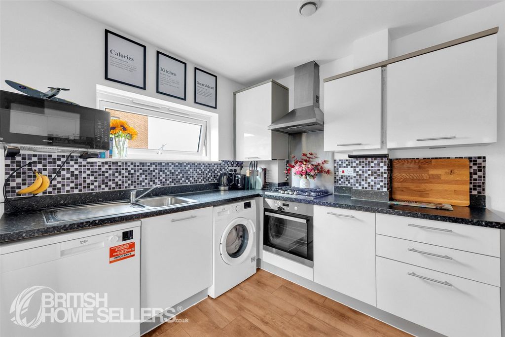 Property photo 2 of 11 Picture No. 09