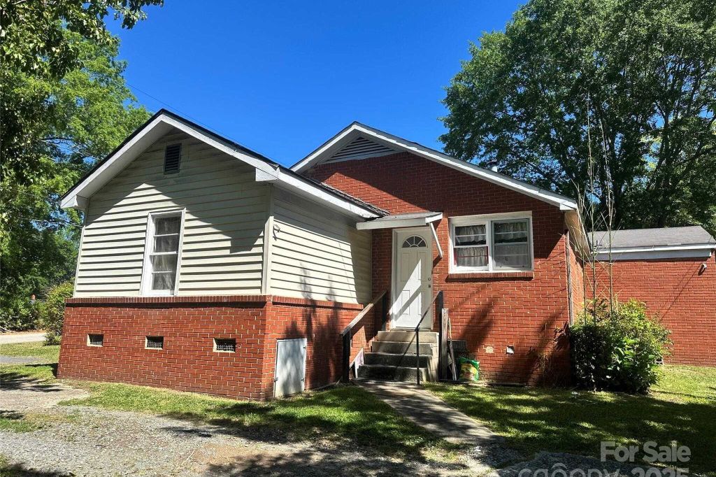 Property photo 3 of 9 <Alttext/>