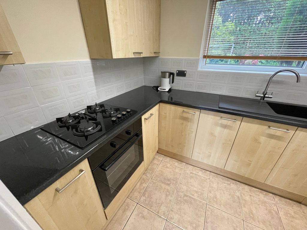 Property photo 3 of 16 Intg Gas Hob