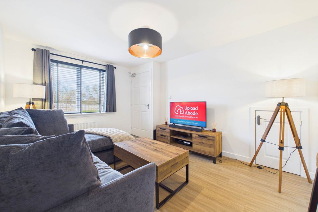 Property photo 3 of 22