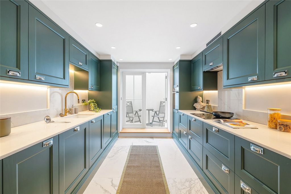 Property photo 2 of 24 Picture No. 19