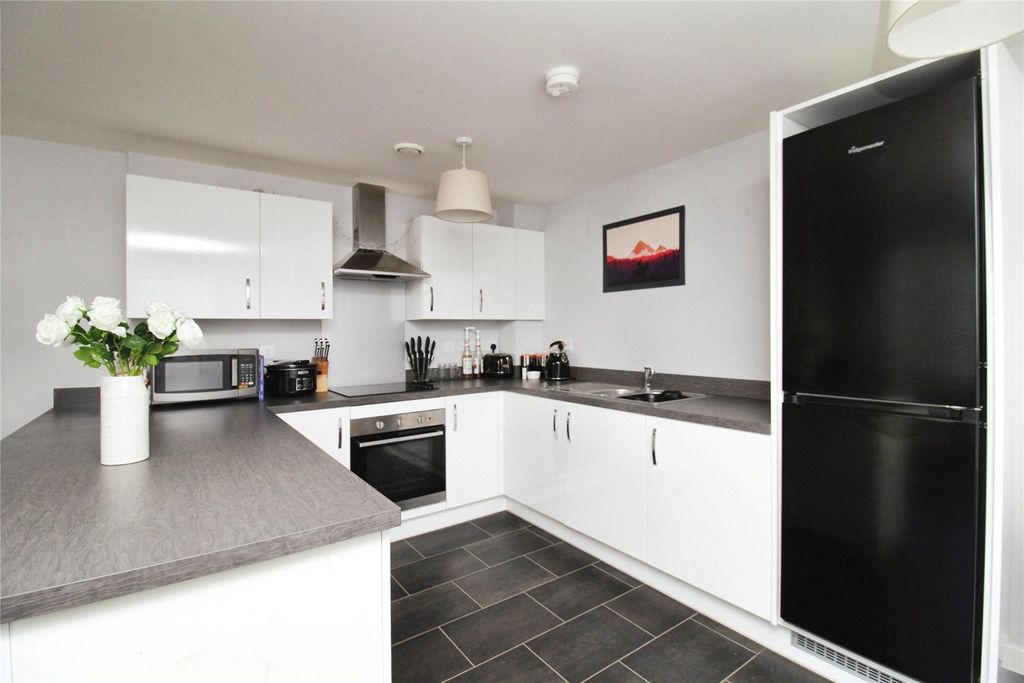 Property photo 3 of 8 Picture No. 09