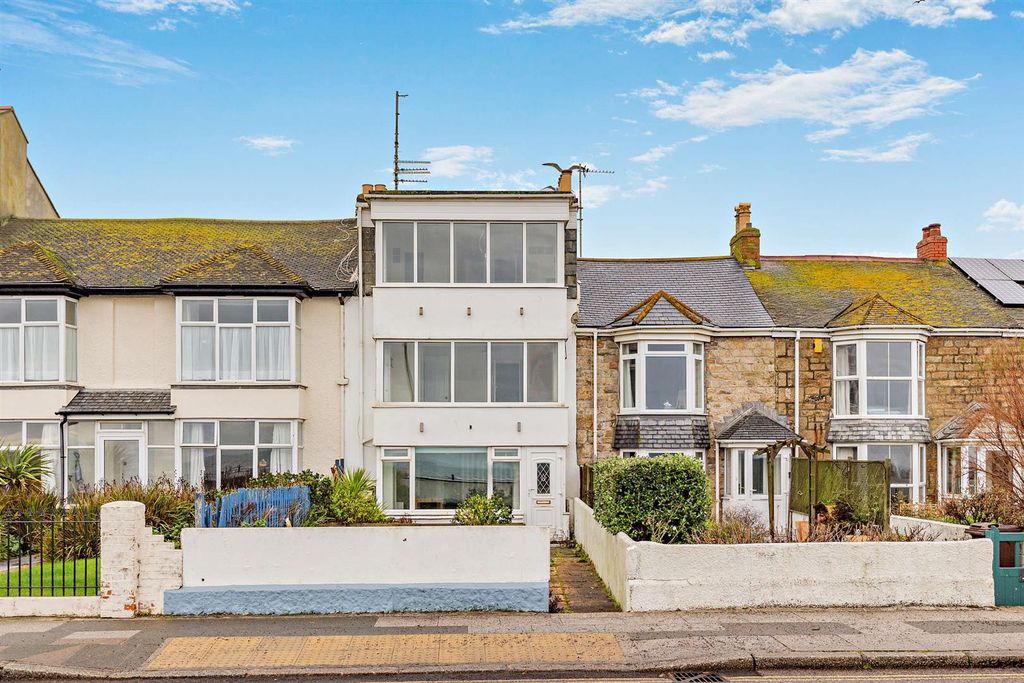 Property photo 1 of 15 8671446-Exterior02-800.Jpg