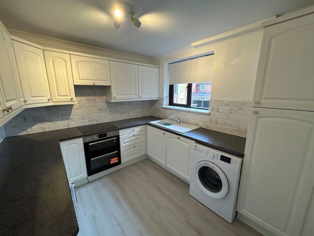 Property photo 2 of 8 Picture No. 07