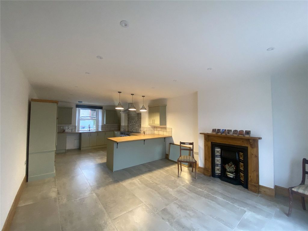 Property photo 3 of 12 Picture No. 05