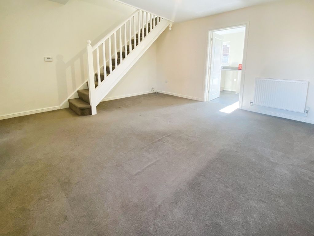 Property photo 2 of 6 Living Room