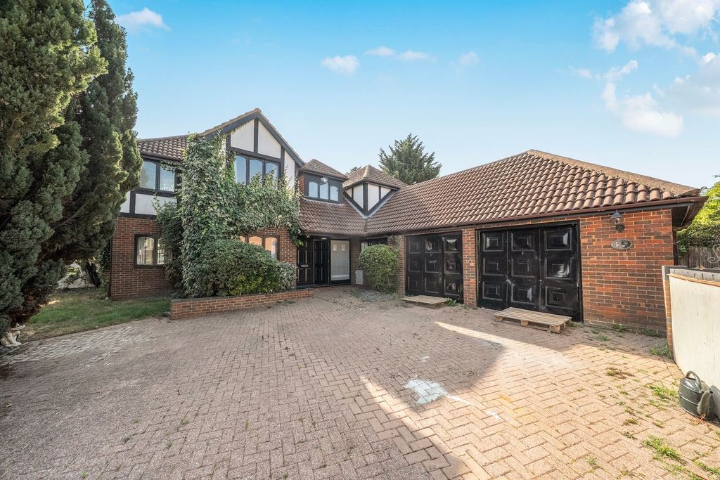 Property photo 1 of 25