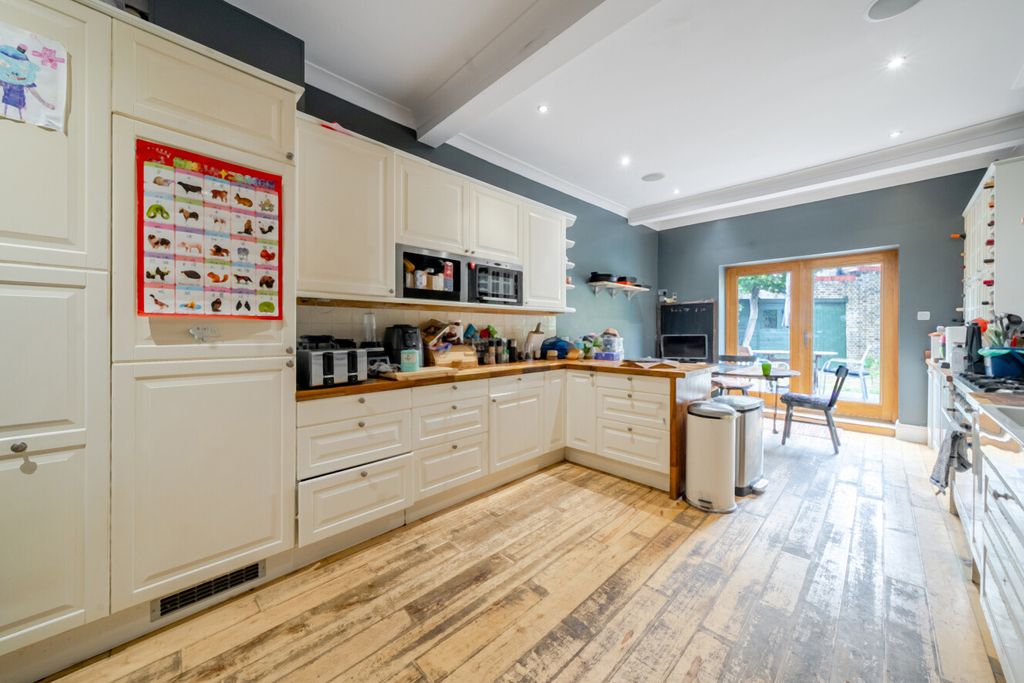 Property photo 3 of 11 1513637-21-6A9Ae1...