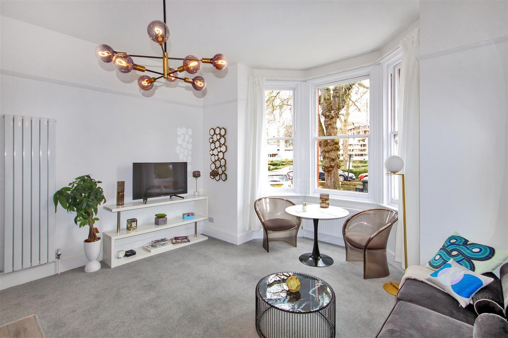 Property photo 2 of 10 Living Room