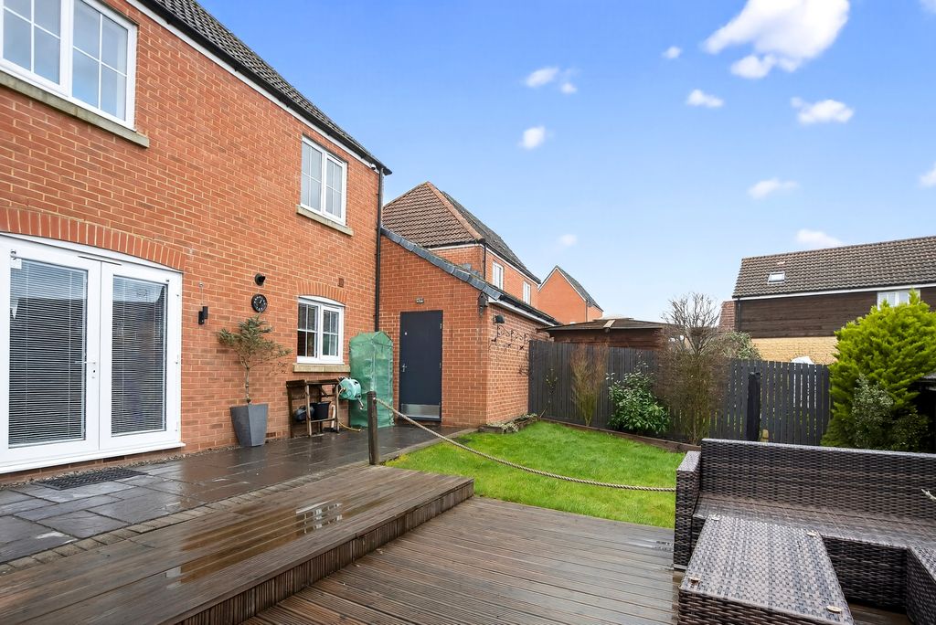 Property photo 2 of 20