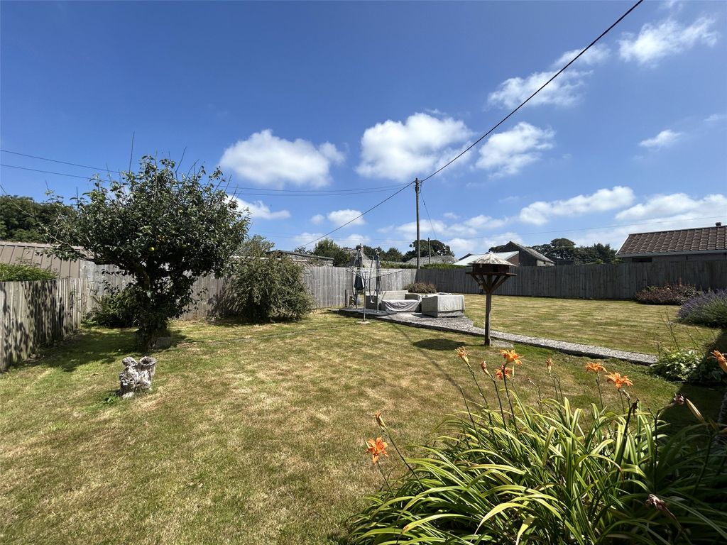 Property photo 2 of 14 Picture No. 02