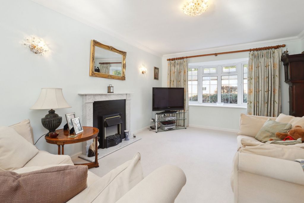 Property photo 2 of 12 Picture No. 06