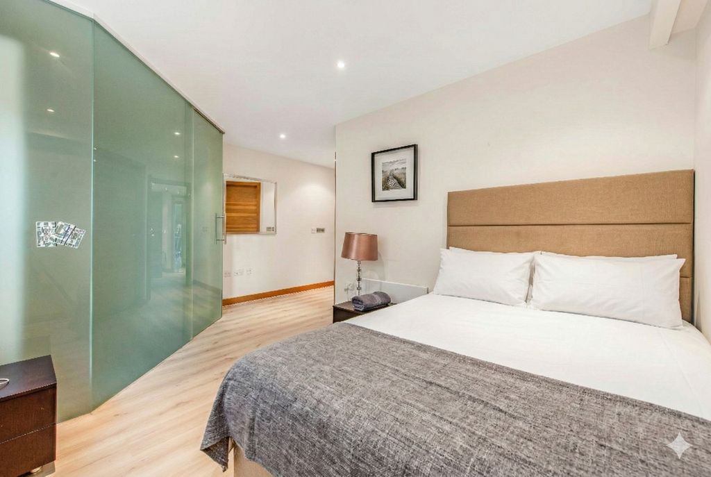 Property photo 3 of 9 Picture No. 61