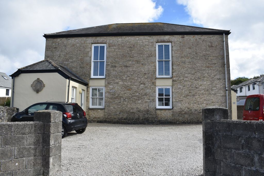 Property photo 1 of 8 Whole Building Shown