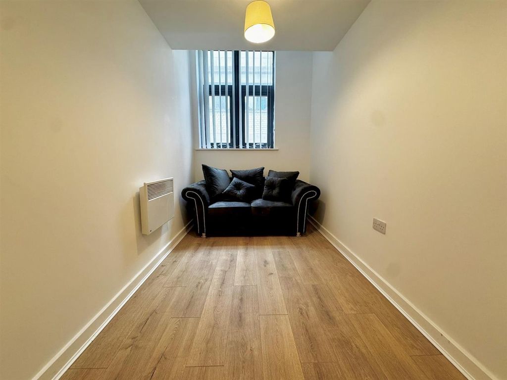 Property photo 2 of 5 Fed7Ff31-d15E-4037-805A-Ed1E63F50A39.Jpg