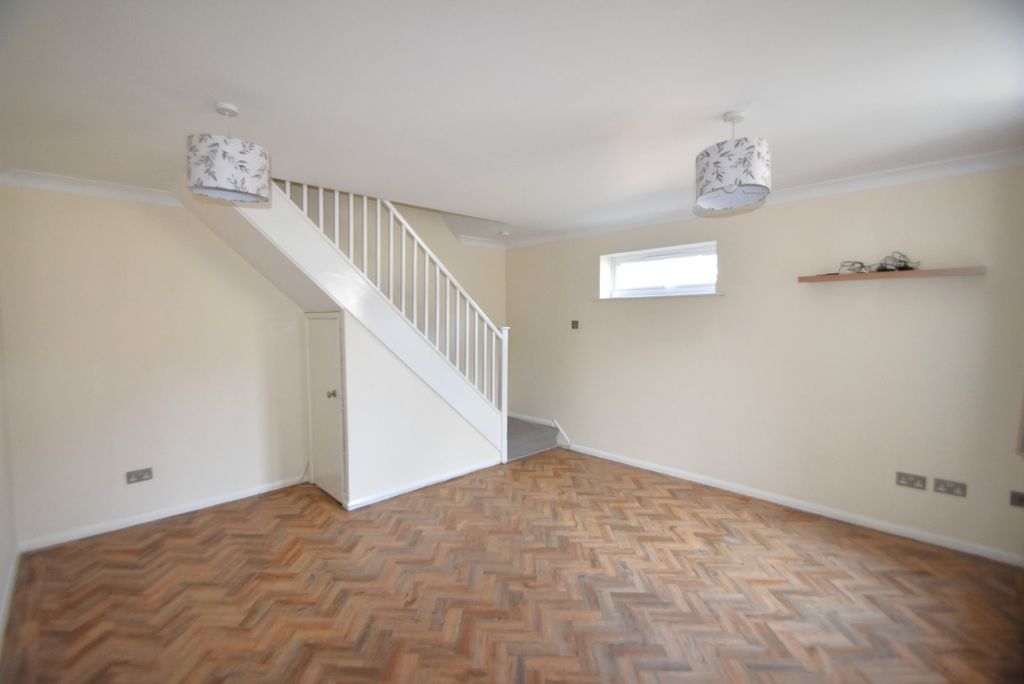 Property photo 3 of 9 Picture No. 12