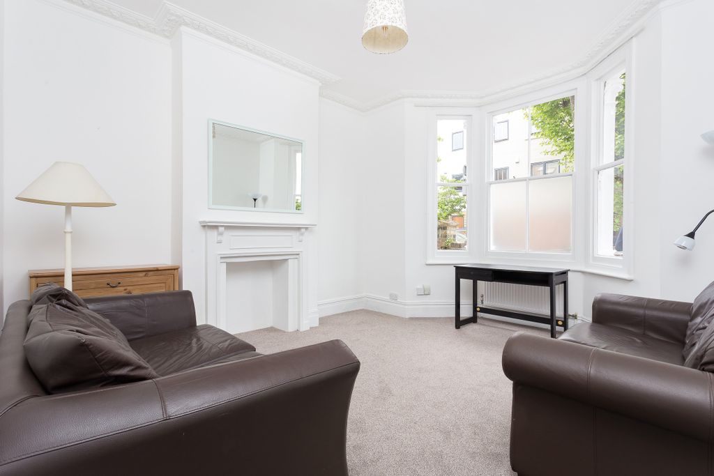 Property photo 2 of 11 111