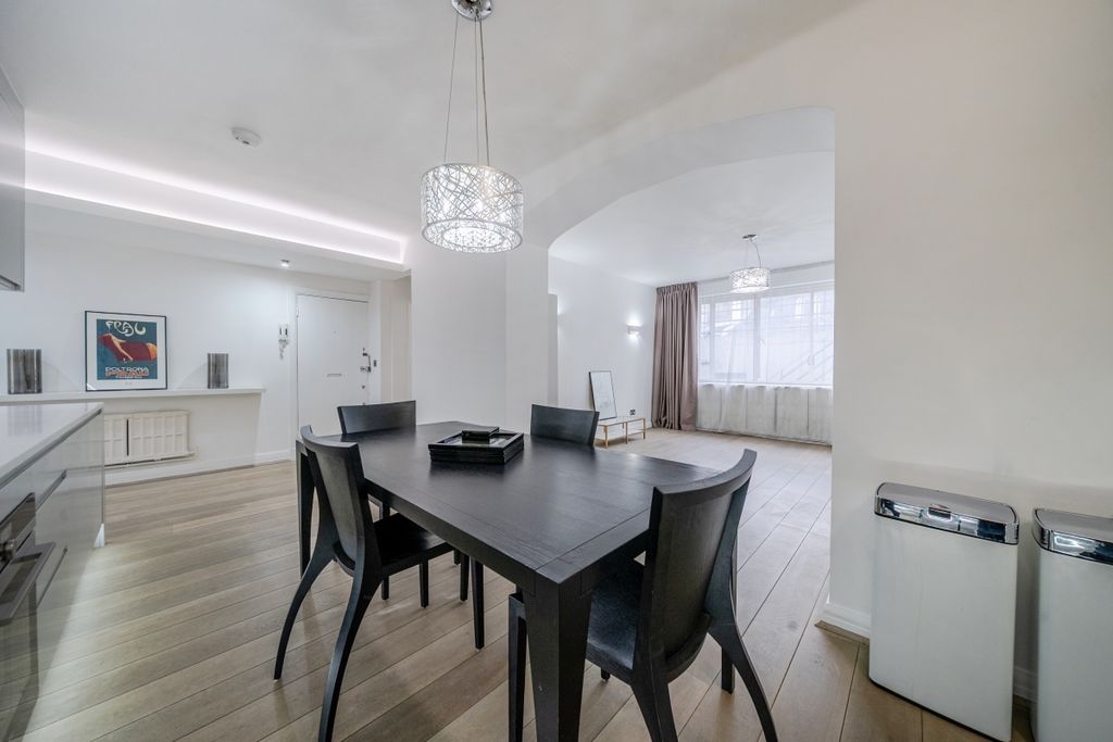 Property photo 1 of 17 Dining Area