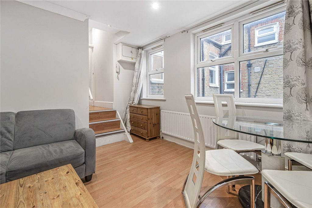 Property photo 3 of 12 Picture No. 16