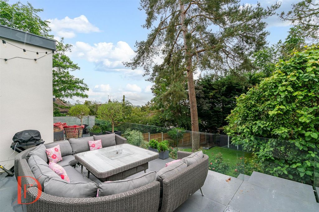 Additional image 37 of 4 bed detached house for saleWoodbury Hill, Loughton IG10