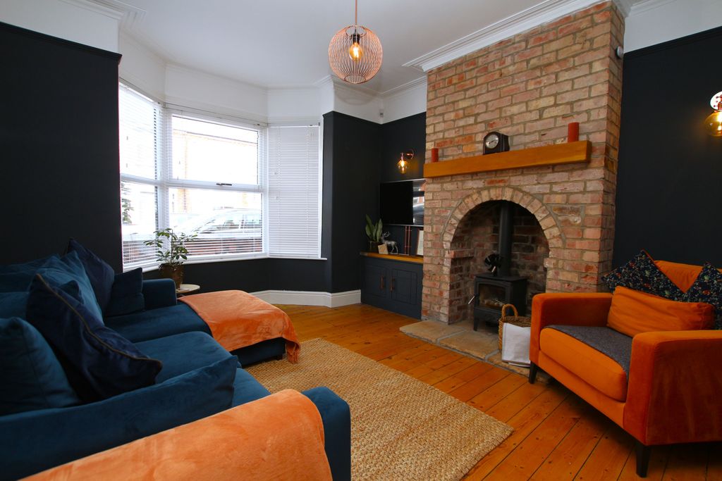 Property photo 2 of 14