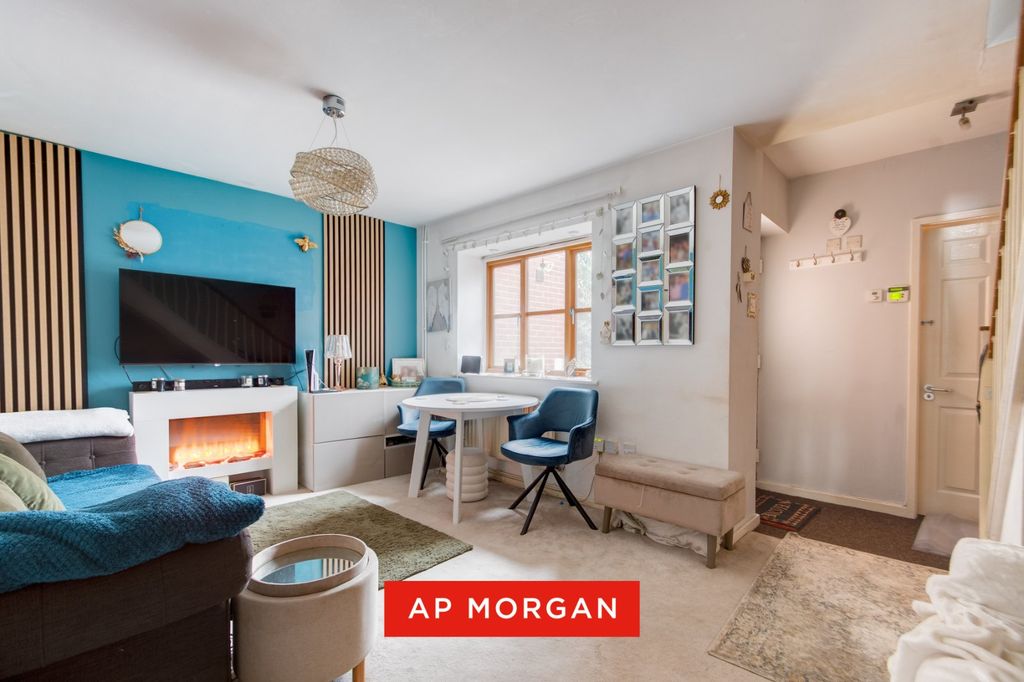 Property photo 2 of 13 Picture No. 08