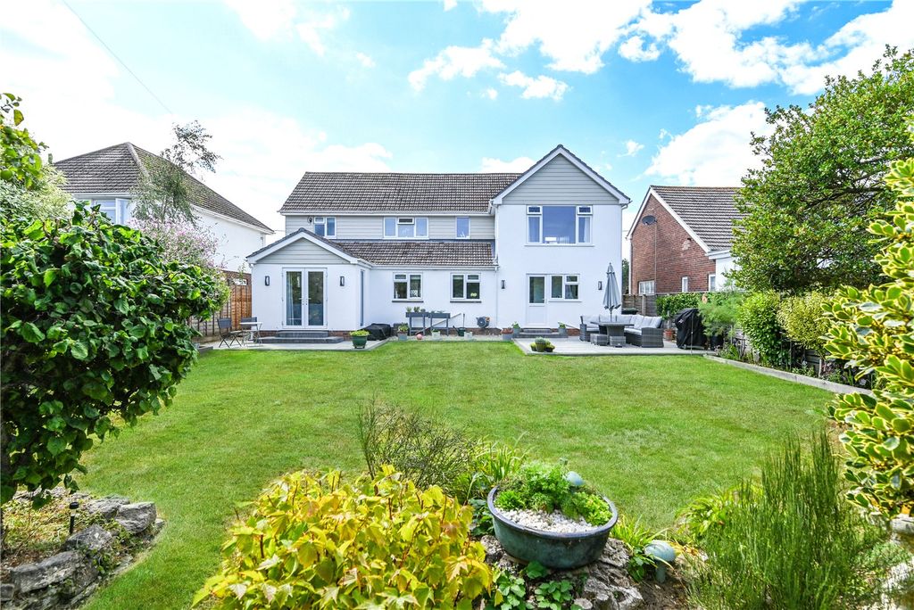 Property photo 1 of 33 Picture No. 49