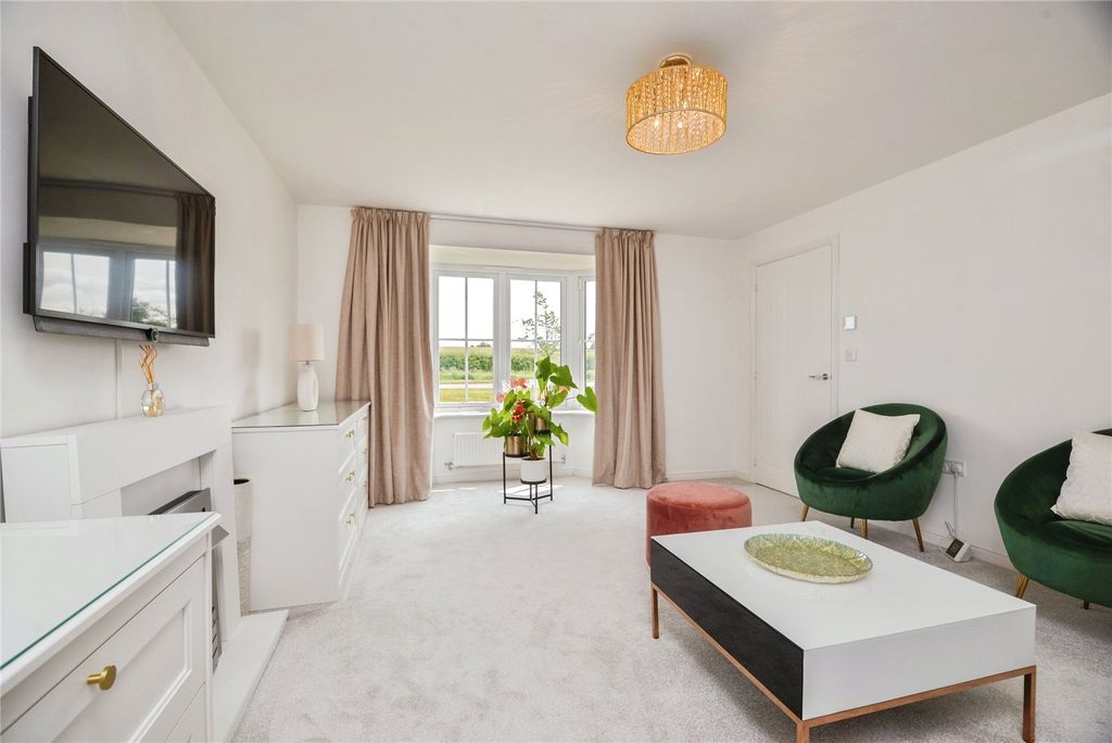 Property photo 3 of 21 Picture No. 25