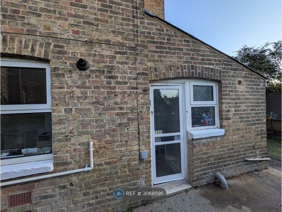 Property photo 3 of 6
