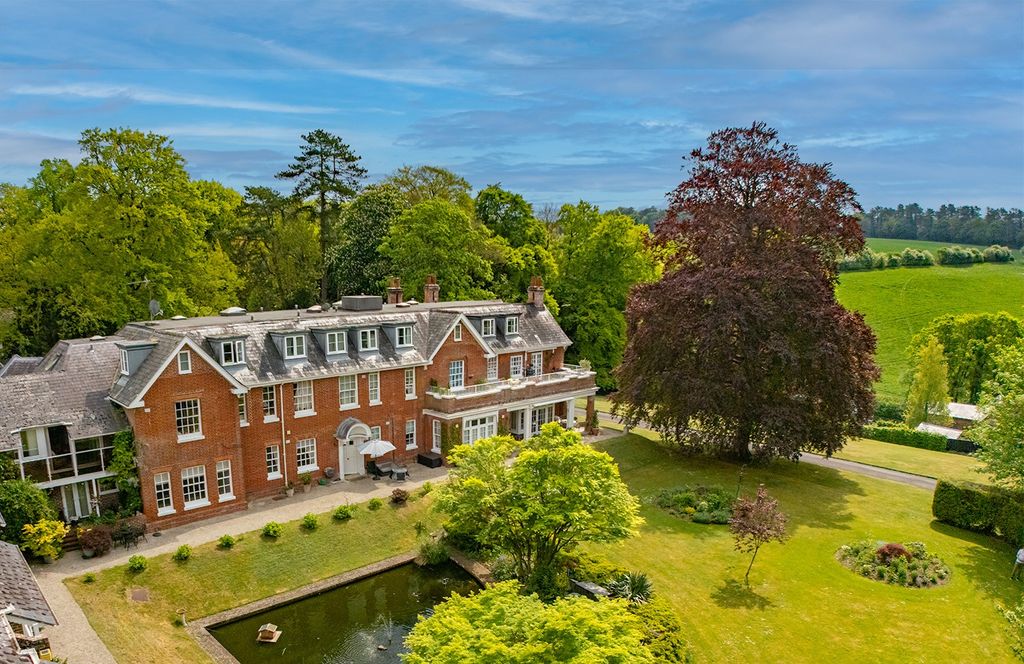 Property photo 3 of 25