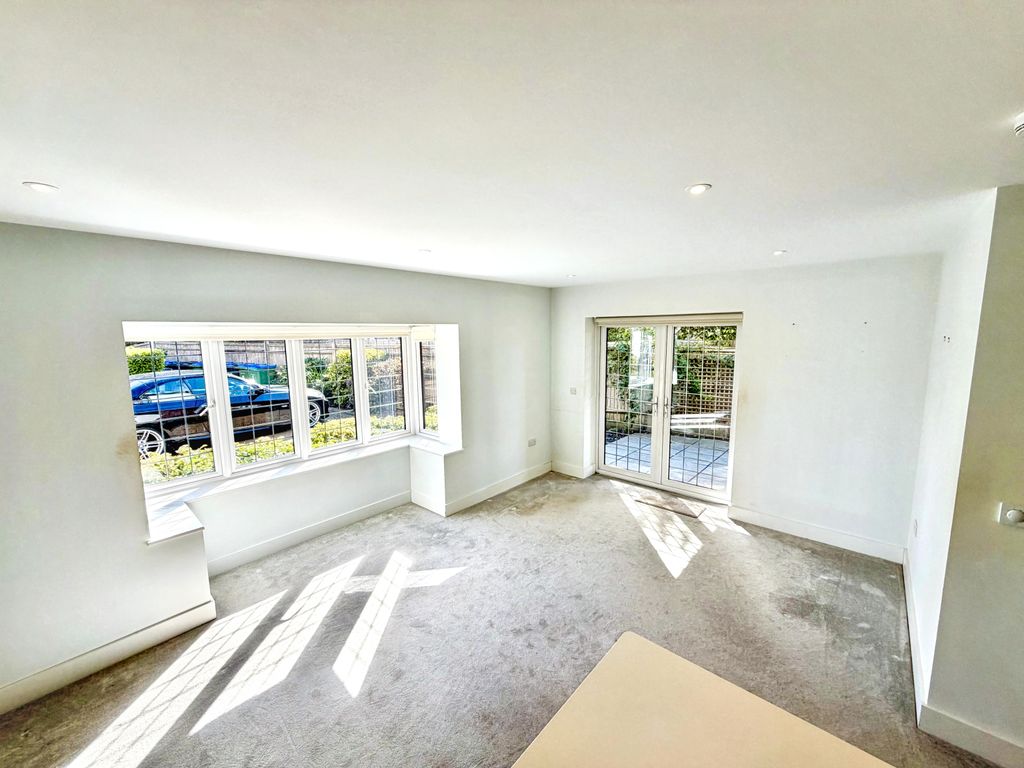 Property photo 2 of 13 Img_1846