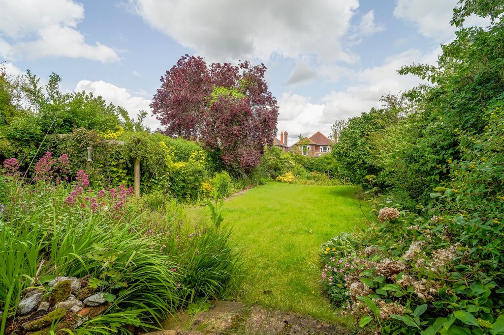 Property photo 2 of 24 Picture No. 26