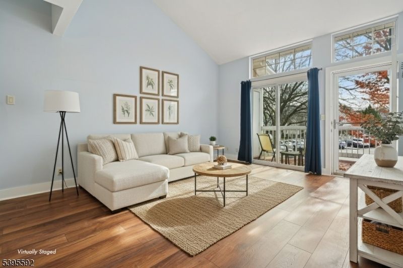 Property photo 2 of 8 <Alttext/>