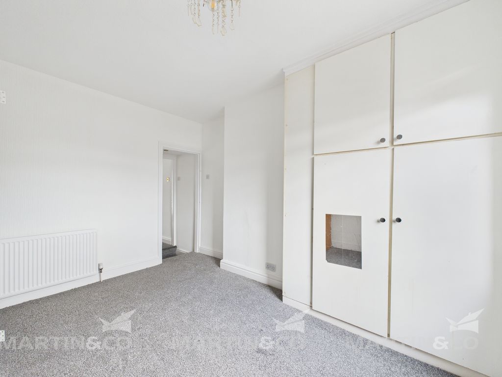 Property photo 3 of 6 Cam02406G0-Pr0502-Still009