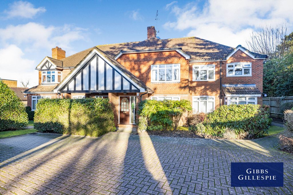 Property photo 3 of 10 3