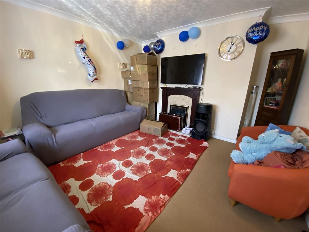 Property photo 2 of 11 Img_9881.Jpeg