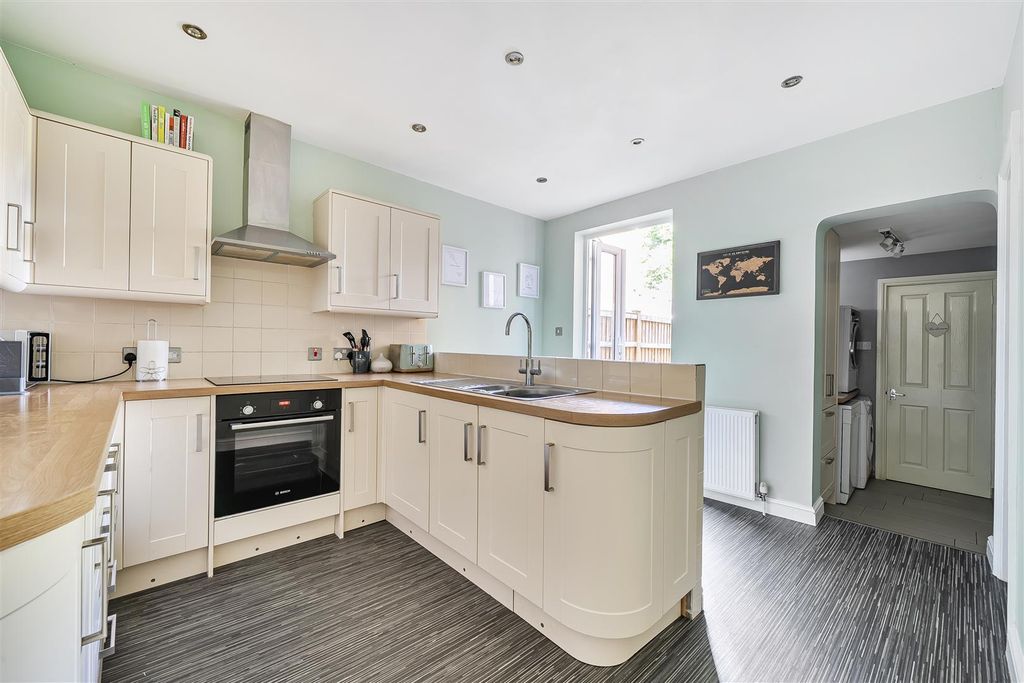 Property photo 2 of 24 1485231-14-6A4295ba995B7.Jpg
