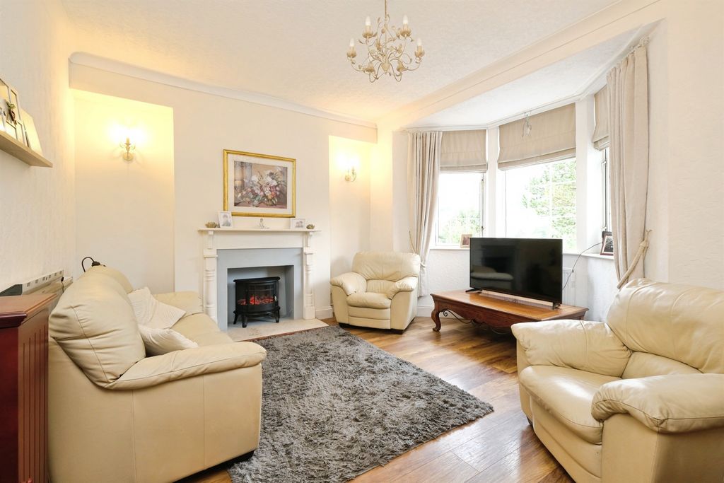 Property photo 2 of 29
