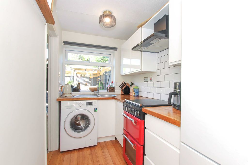Property photo 3 of 15 Photo 14