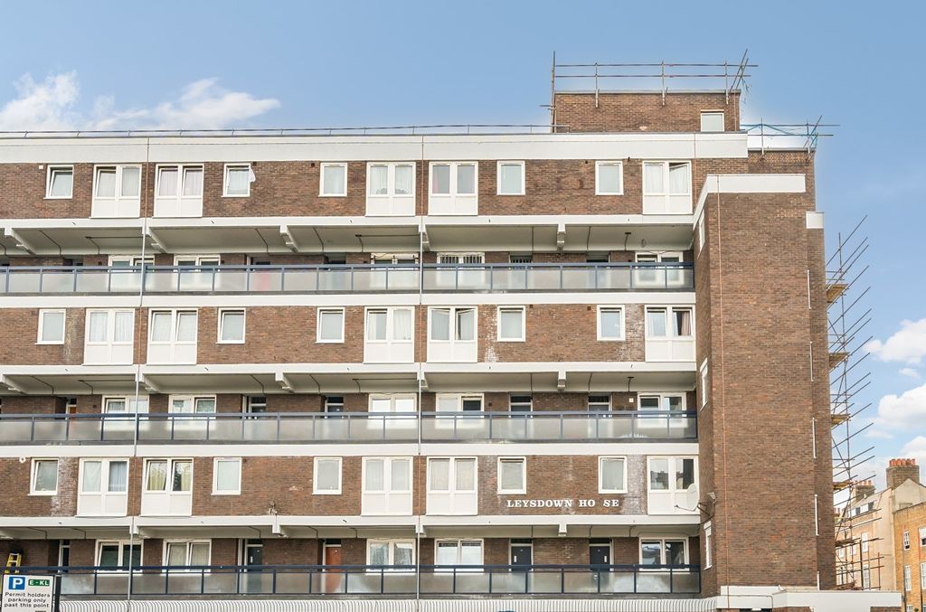 Property photo 1 of 10 999