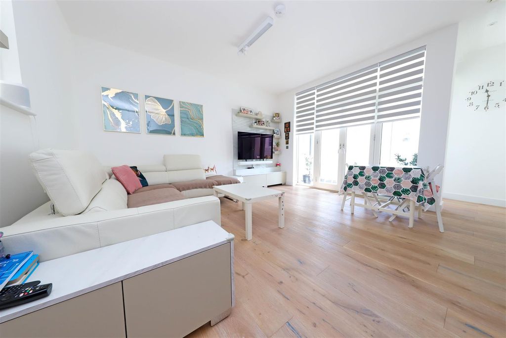 Property photo 2 of 14 Nicholas James Living.Jpg