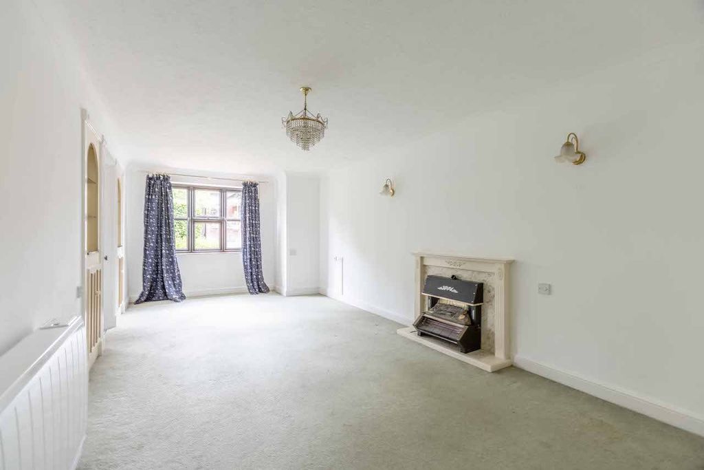 Property photo 2 of 16