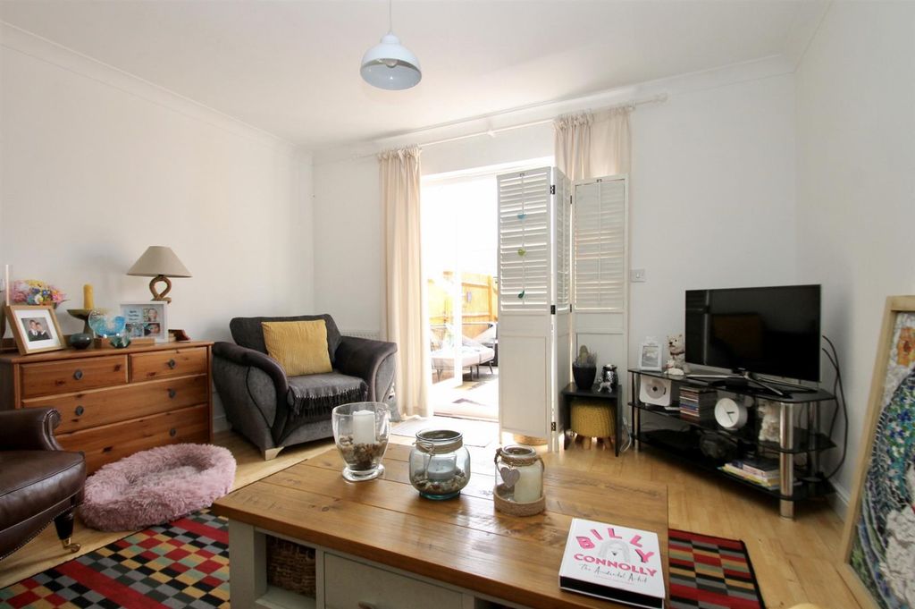 Property photo 3 of 14 Thumbnail_Img_9596.Jpg