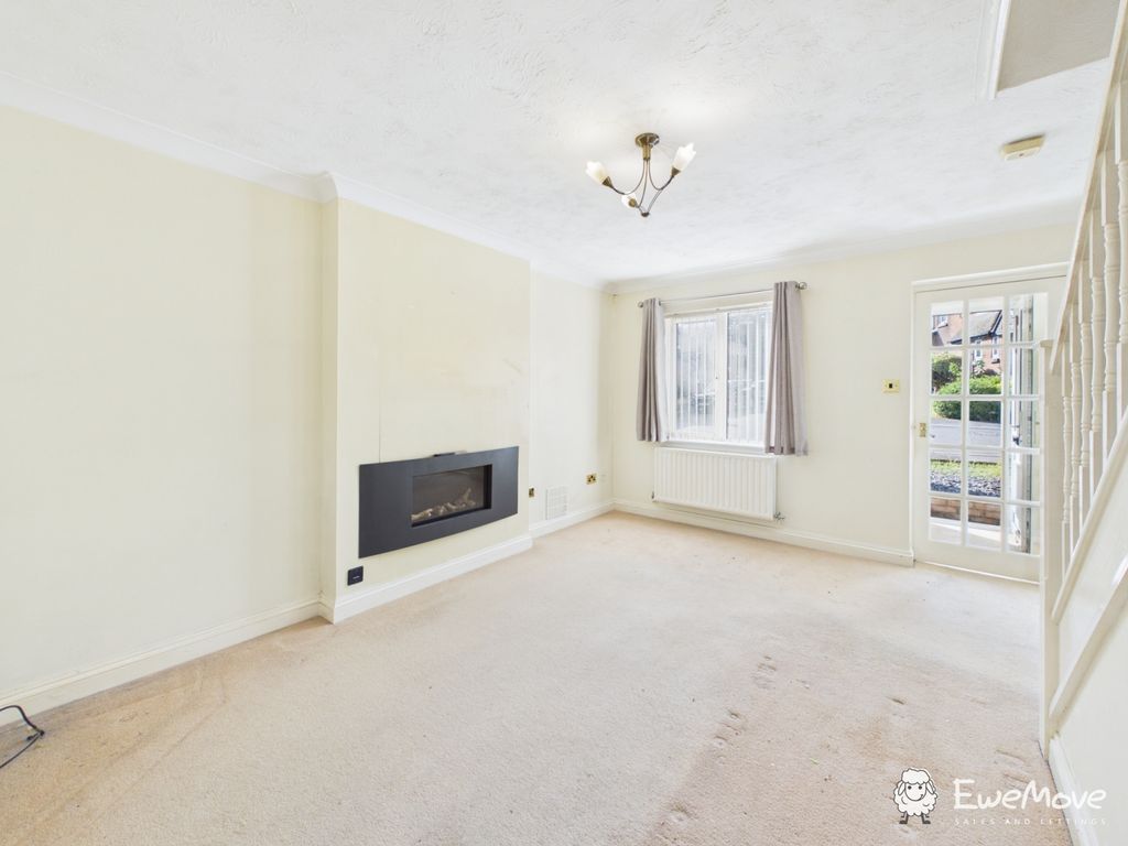 Property photo 3 of 12 Cam02877G0-Pr0108-Still010